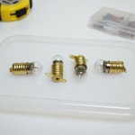 꼬마전구 소켓세트 미니 소형 램프 조명 콘램프 촛대구 전기회로 과학실험 부품 (10세트) : 도매리더