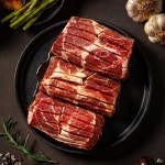 [신우푸드] 옛날참숯불양념돼지 수제 양념갈비 양념돼지 캠핑용 밀키트 1kg, 1개 : 주식회사 신우푸드