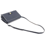 Ferragamo(페라가모) 21 O011 네이비 페블 카프스킨 바라 보우 지니 플랩 클러치 숄더백 : 미스터문 검단점