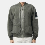 스톤아일랜드 나일론 메탈 인 에코닐 봄버 자켓 4100038 S0019 V0054 : TESORO.