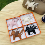 양가죽 핸드메이드 로데오 백참 페가수스 날달말 가방 악세서리 : 오브제구