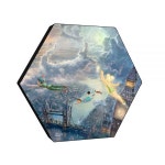 디즈니 – 팅커벨과 피터팬 – Fly to Neverland - 29.2 x 25.4cm(11.5 x 10인치) 육각형 KNEXAGON 나무 프린트 - 테이블 탑 디스플레이... 