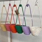 라탄 버킷 미니 크로스백 컬러풀 스트라이프 패턴 여름 해변 휴양지 데일리 가벼운 : 다이써잉