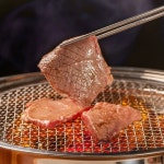 [1/26일(월)순차출고] 1++(근내지방도 9이상) 한우 구이선물세트 4호(등심250g x 2팩+특수부위250g 2팩) : 브랜드오