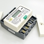 옴니시스템 디지털 전기 계량기 OMWH-140D (1P2W/40A) 전자식 전력량계 : 정현전기물류