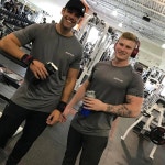 RR 머슬핏 반팔티 머슬핏짐웨어 헬스반팔티 : 레드래빗몰