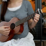 원터치 우쿨렐레 카포 트 미니 사이즈 퀵 체인지 아연 합금 4 스트링 만돌린 프로페셔널 : 라비엔Lavien