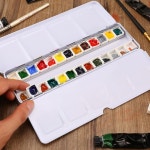 MYARTOOL 빈 수채화 팔레트 다채로운 틴 페인트 케이스 DIY 여행용 아크릴 및 유화를 위한 24개의 PCS 하프 팬 Colorful 24 PCS Empty... 