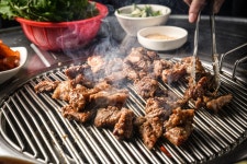 골목길참숯구이돼지갈비 3대째 이어온 50년 전통 수제 돼지갈비 1kg : 골목길참숯구이 이천 본점