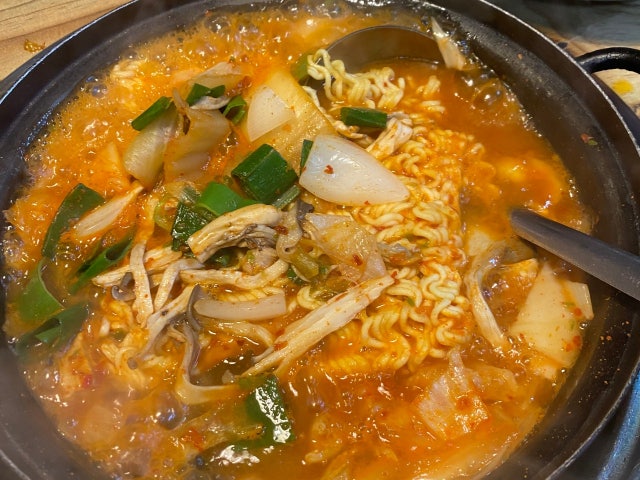 Tongdwaejine Gangnam店 照片 5