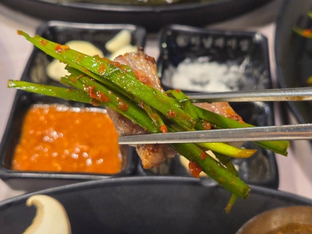 Hanamdwaejijip Dongtandaero店 写真 5