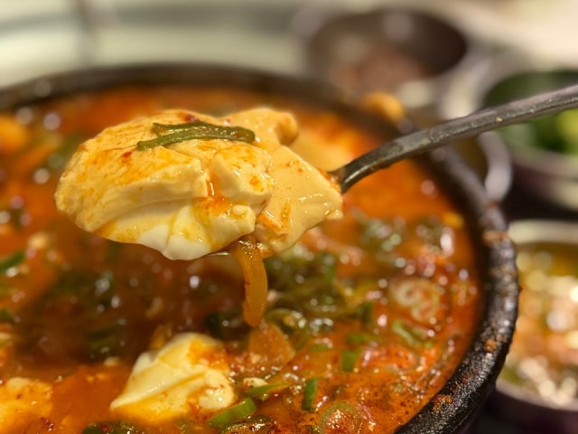 Jamsugyojip Haebangchon Jikyeong店 写真 4