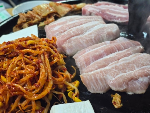 싹쓰리솥뚜껑김치삼겹살 사진 4