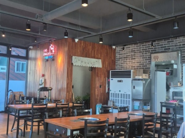 Gichatgilsamgyeopsal Photos 6