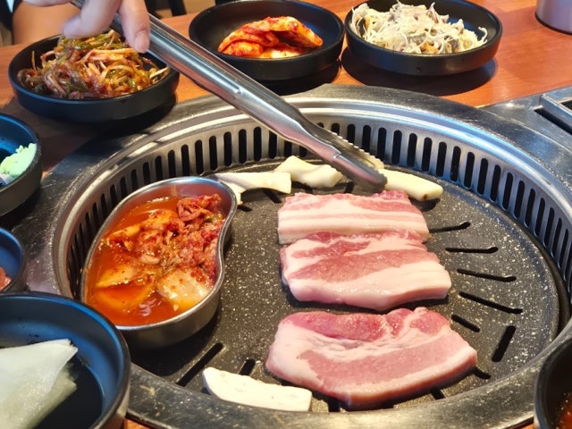 Gichatgilsamgyeopsal Photos 5