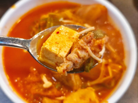 돼지새마을본부 수원탑동점 사진 4