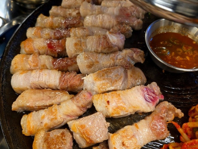 Halmaesotttukkeongsamgyeopsal Cheonandujeong店 照片 5