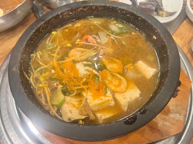 Jejusaenggogichondolsotbap Photos 6
