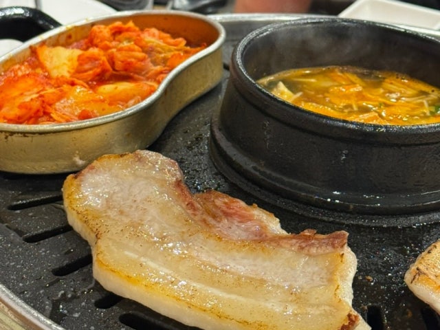 Jeongbaksa Jeongyuksikdang Seouldaeipgu店 写真 4