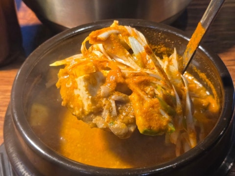 청돈옥 홍대본점 사진 4
