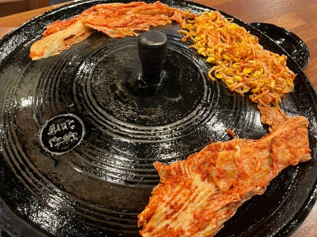 Geobukisotttukkeonggimchisamgyeopsal Photos 6