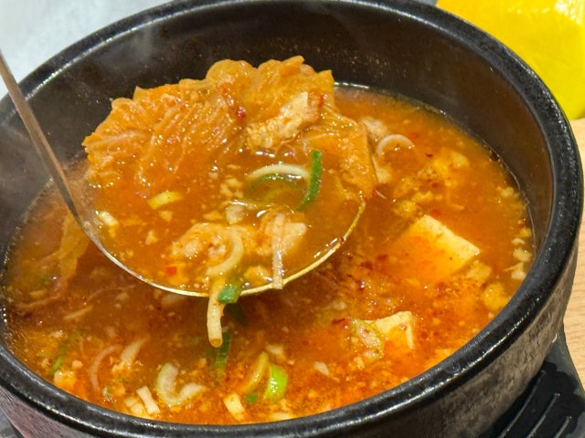 Saramsaneun Gogitjip Gimildo Seochogucheong店 照片 5