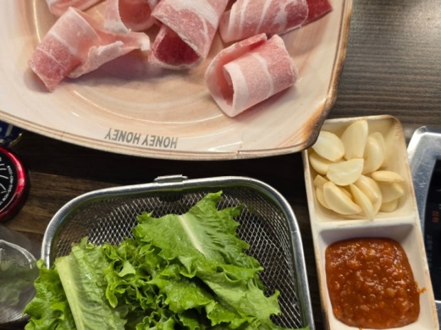 Kkuldwaeji Samgyeopsal 写真 4