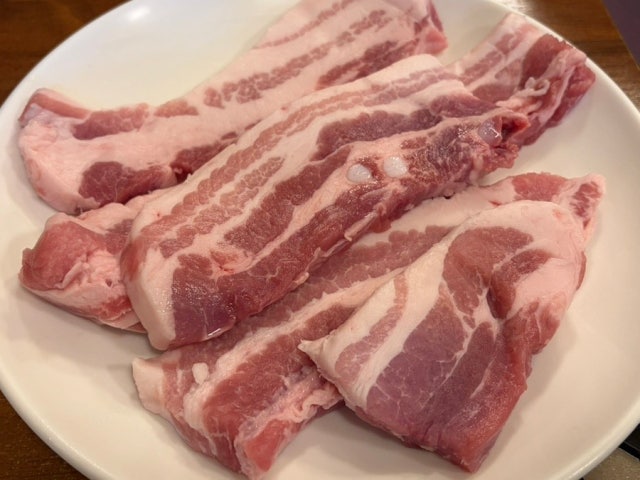 Handonbuchugimchisaengsamgyeopsal Photos 4