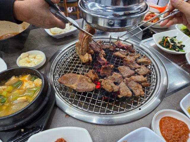 Hanubongasutbulgalbi Hongeun 總店 照片 6
