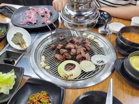동막골생고기집 사진 4