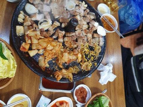 옛날솥뚜껑생삼겹살 사진 4