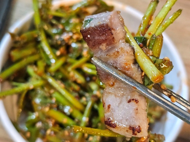 Ppaldaene Minari Saengsamgyeopsal 照片 6