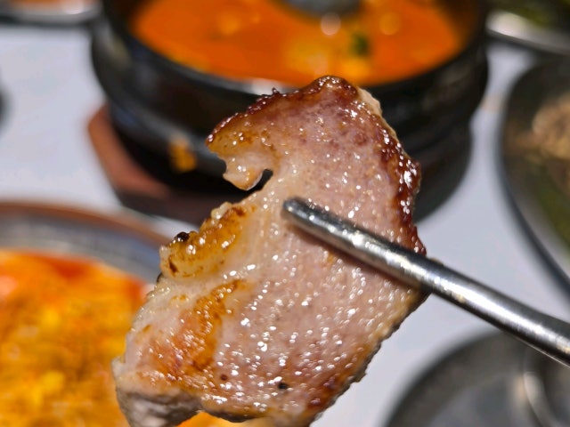 Hanamdwaejijip Inhadaeyeok店 照片 4