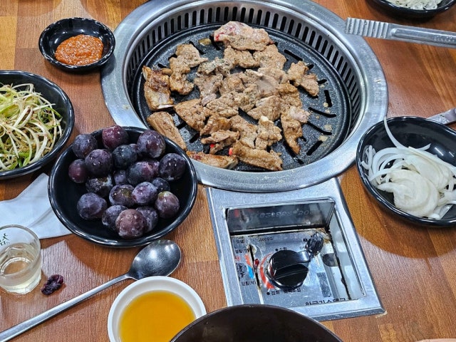 Bokdwaejisutbulsikyuksikdang Photos 4