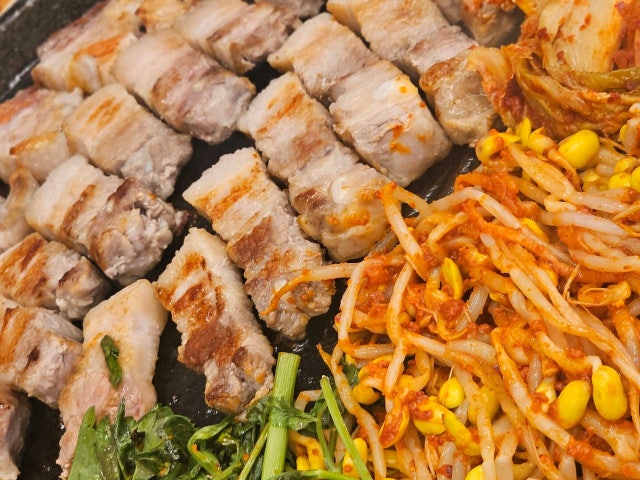 Halmaesotttukkeongsamgyeopsal Mangpo Branch Photos 4