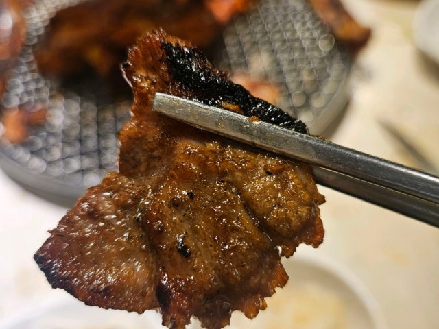 Myeongryunjinsagalbi Seoulachasanyeok店 照片 4