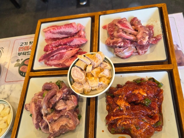 Gogigupneunbangatgan Junghwayeok店 照片 6