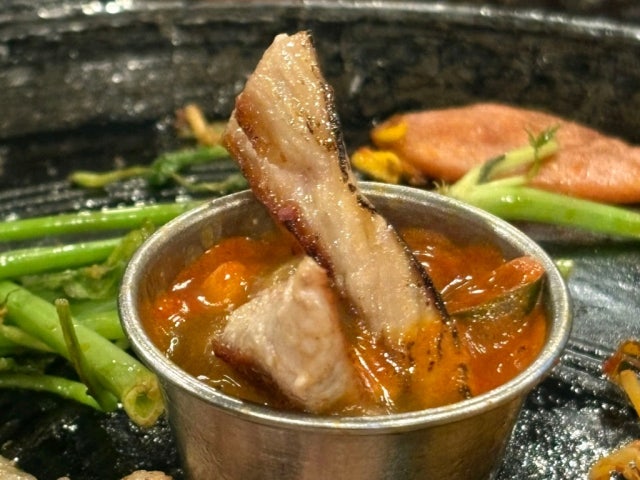 Gyodongsotttukkeongsamgyeopsal Gangreungponam店 写真 4