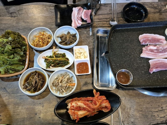 Samdadoheukdwaejisamgyeopsal 写真 6