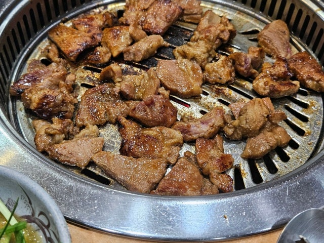 Myeonmoksutbulgalbisaenggogi 照片 5