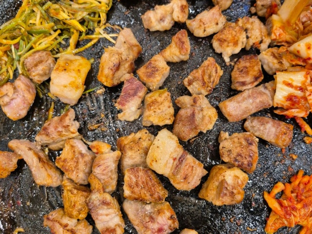 Halmaesotttukkeongsamgyeopsal Nangok店 写真 5