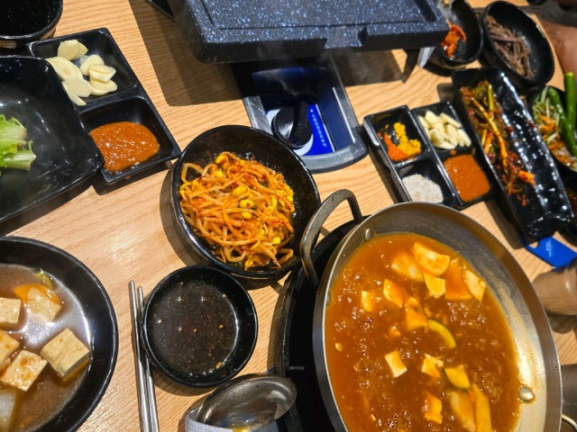 Daeboksamgyeop Jungri店 写真 6