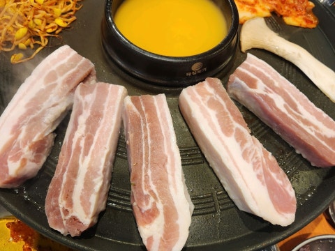 효자동솥뚜껑 군산조촌점 사진 4