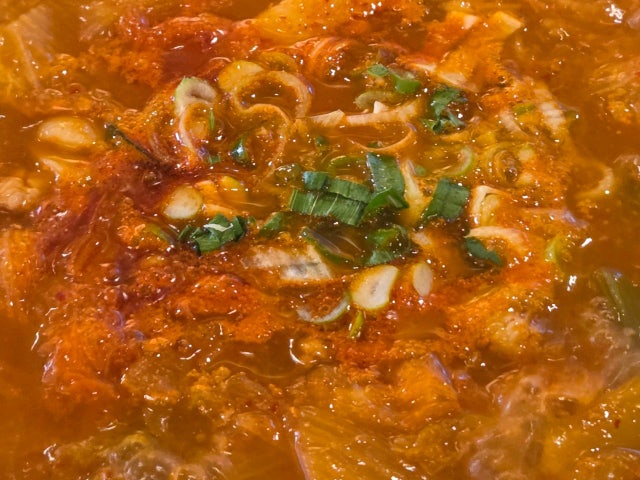 Ssaksseuri Sotttukkeong Gimchisamgyeopsal Yuseong店 照片 6