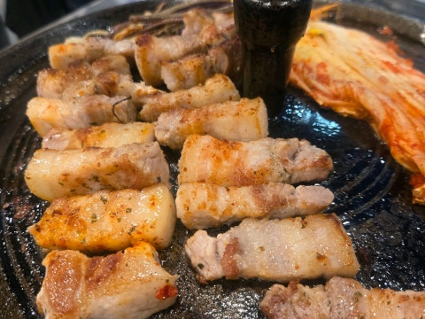여기오면돼지 수원점 사진 4