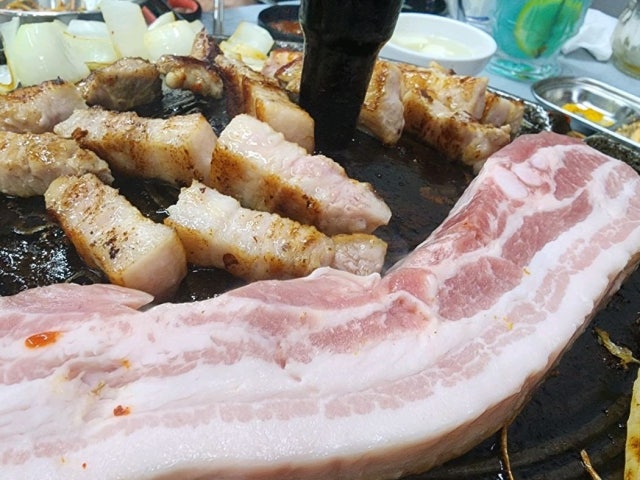 Keunboksikdangsotttukkeongsaengsamgyeopsal 照片 4