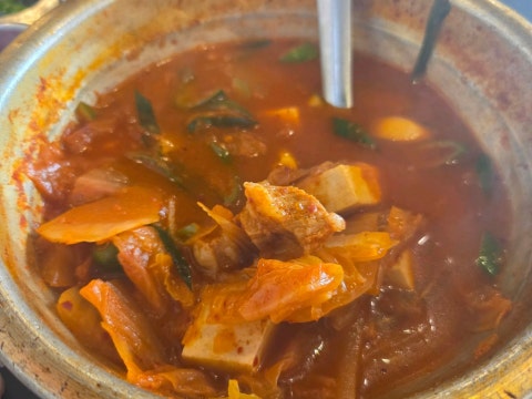 돼지새마을본부 영통역점 사진 4