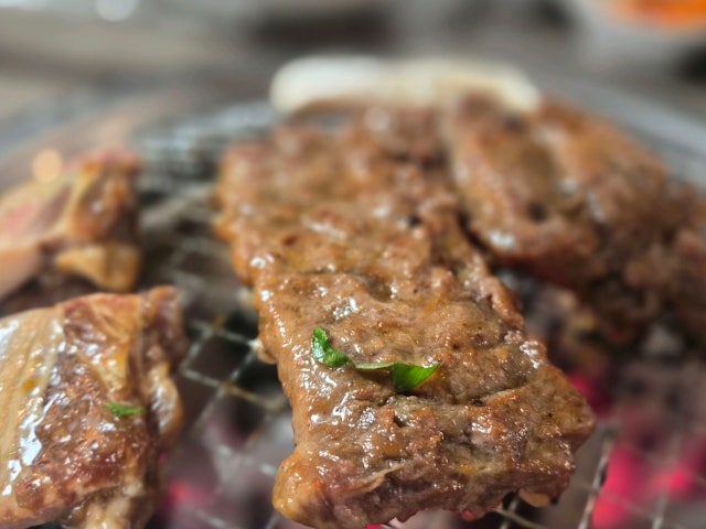 Yukjanggalbi Sokchonohak店 写真 4