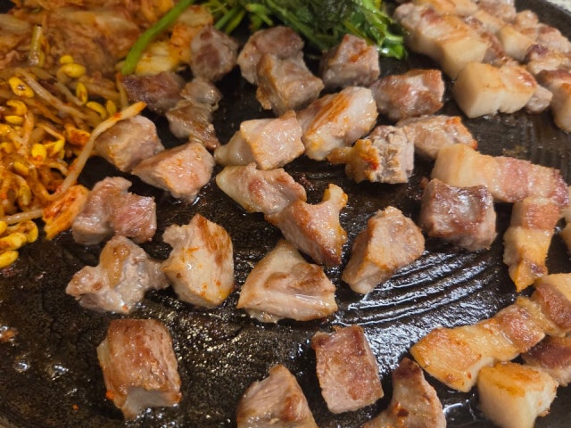 Halmaesotttukkeongsamgyeopsal Cheonandujeong店 照片 6