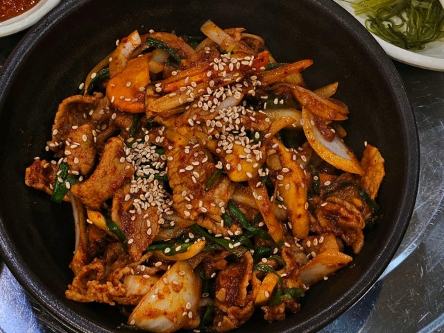 Kkotdwaejisosutbulgalbi 照片 4